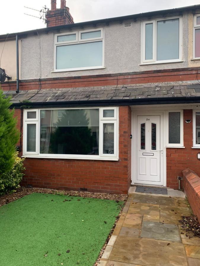 Villa Beautiful House In A Perfect Location à Lytham St Annes Extérieur photo